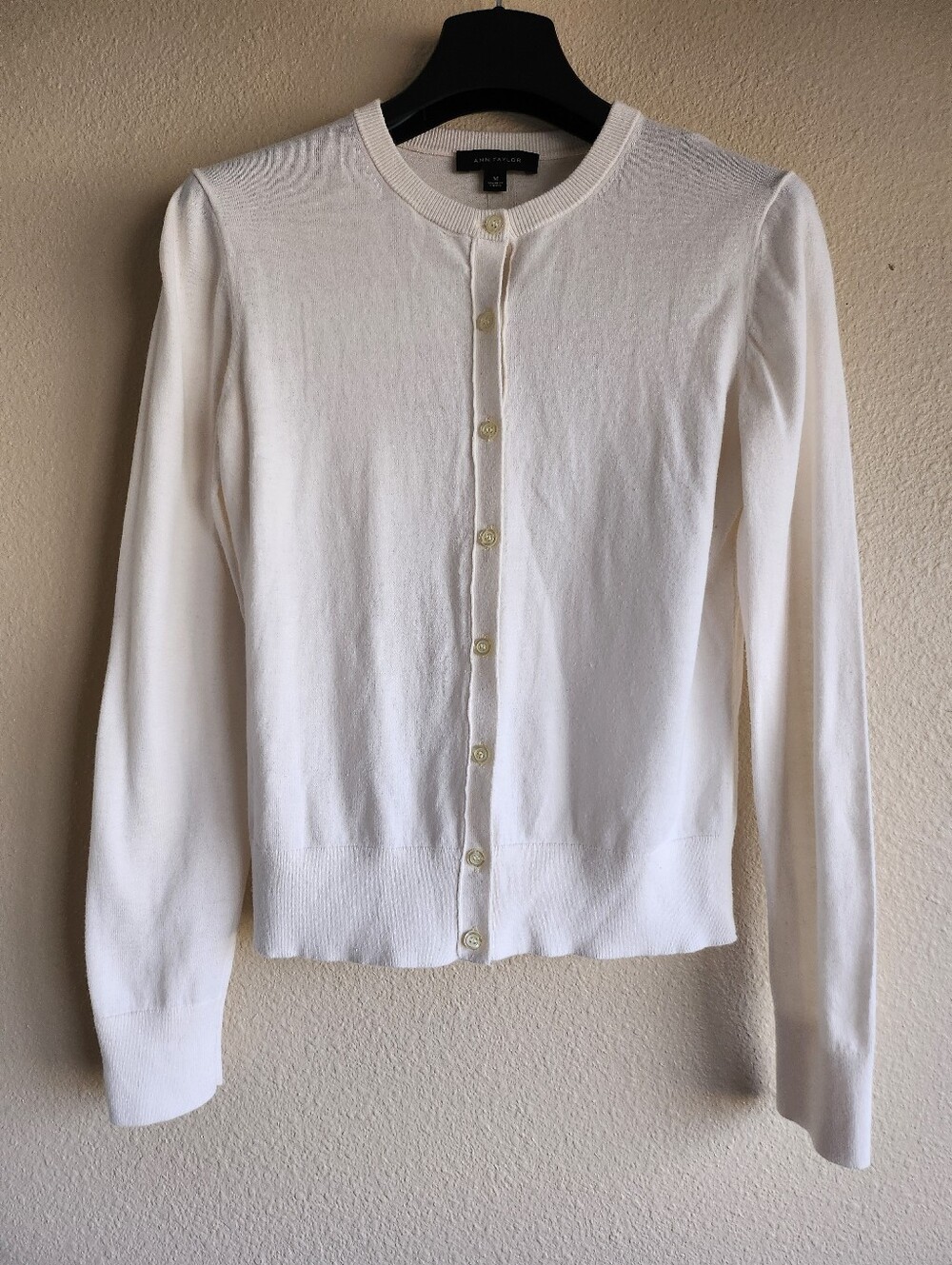 Ann Taylor Ivory Classic Button Front Cardigan Sweater Size Medium